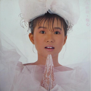 美女们没有衣服和裤子网站
