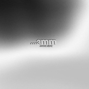 美女们没有衣服和裤子网站
