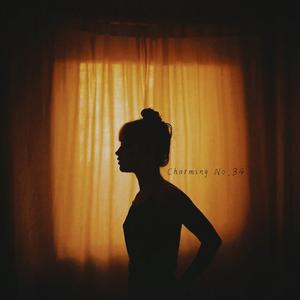 美女们没有衣服和裤子网站
